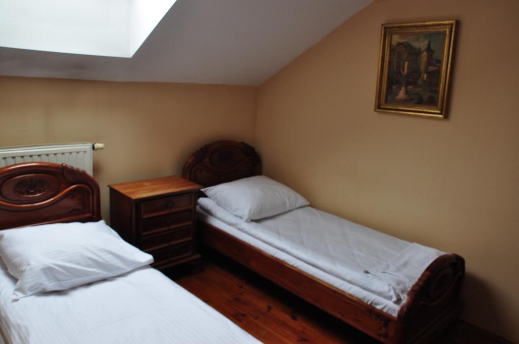 Ostoya Inn & Granary Jasionka Phòng bức ảnh