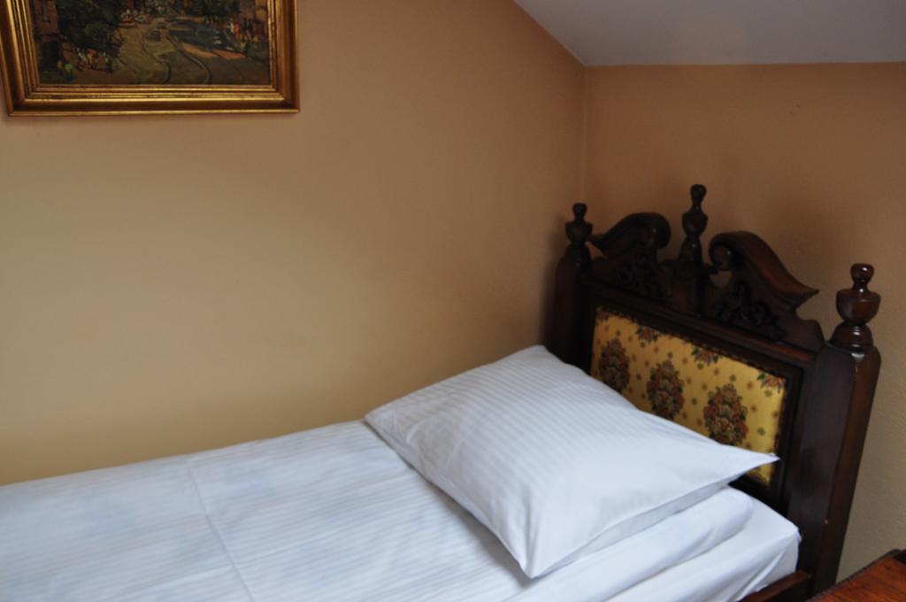 Ostoya Inn & Granary Jasionka Phòng bức ảnh