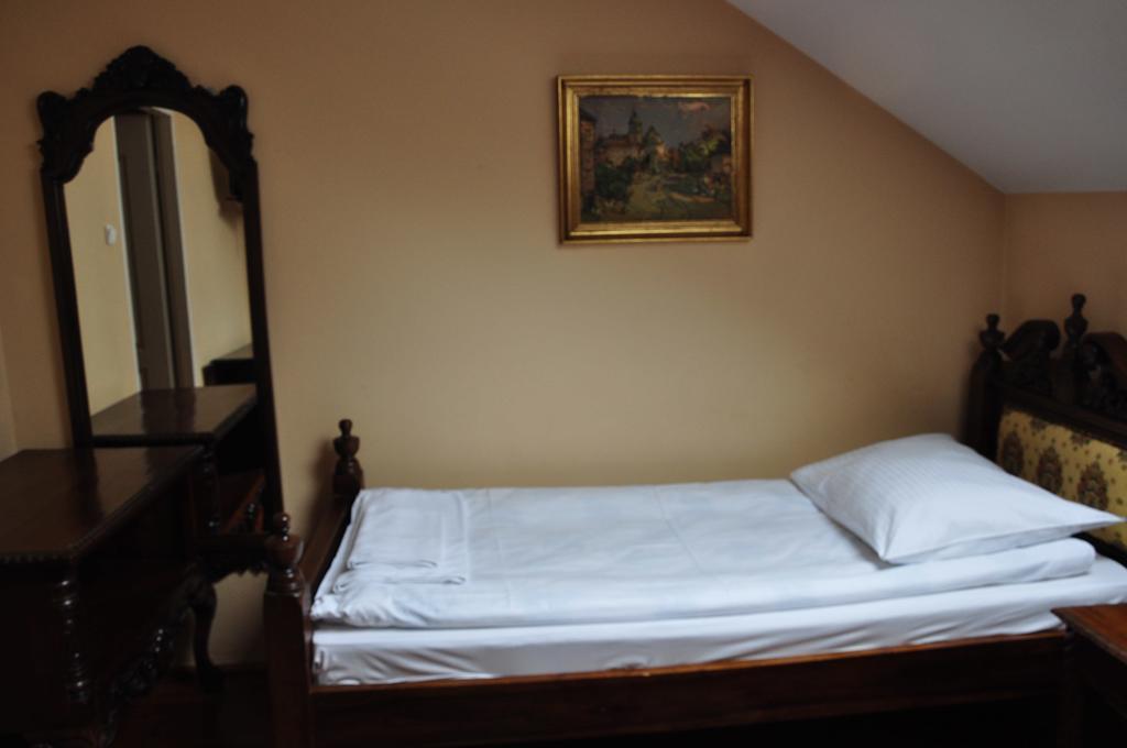 Ostoya Inn & Granary Jasionka Phòng bức ảnh