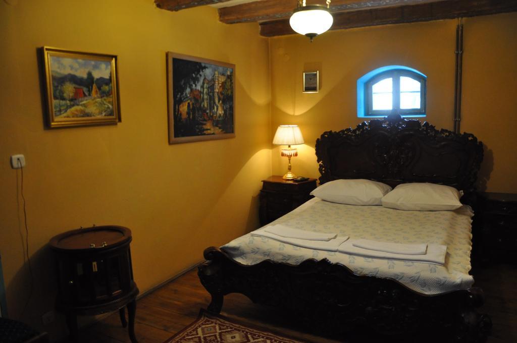 Ostoya Inn & Granary Jasionka Phòng bức ảnh