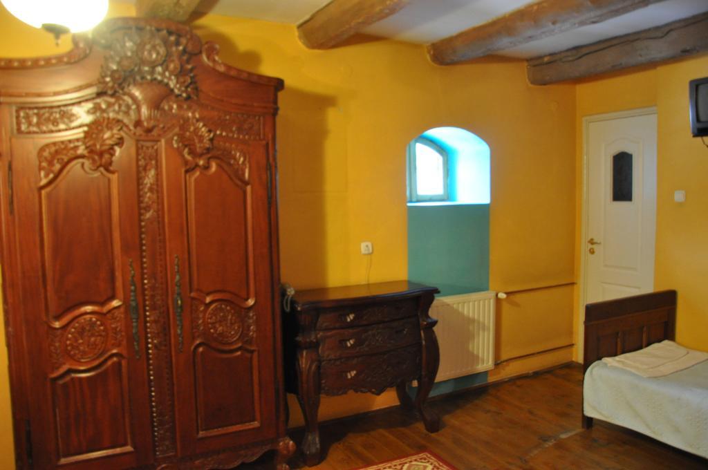 Ostoya Inn & Granary Jasionka Phòng bức ảnh